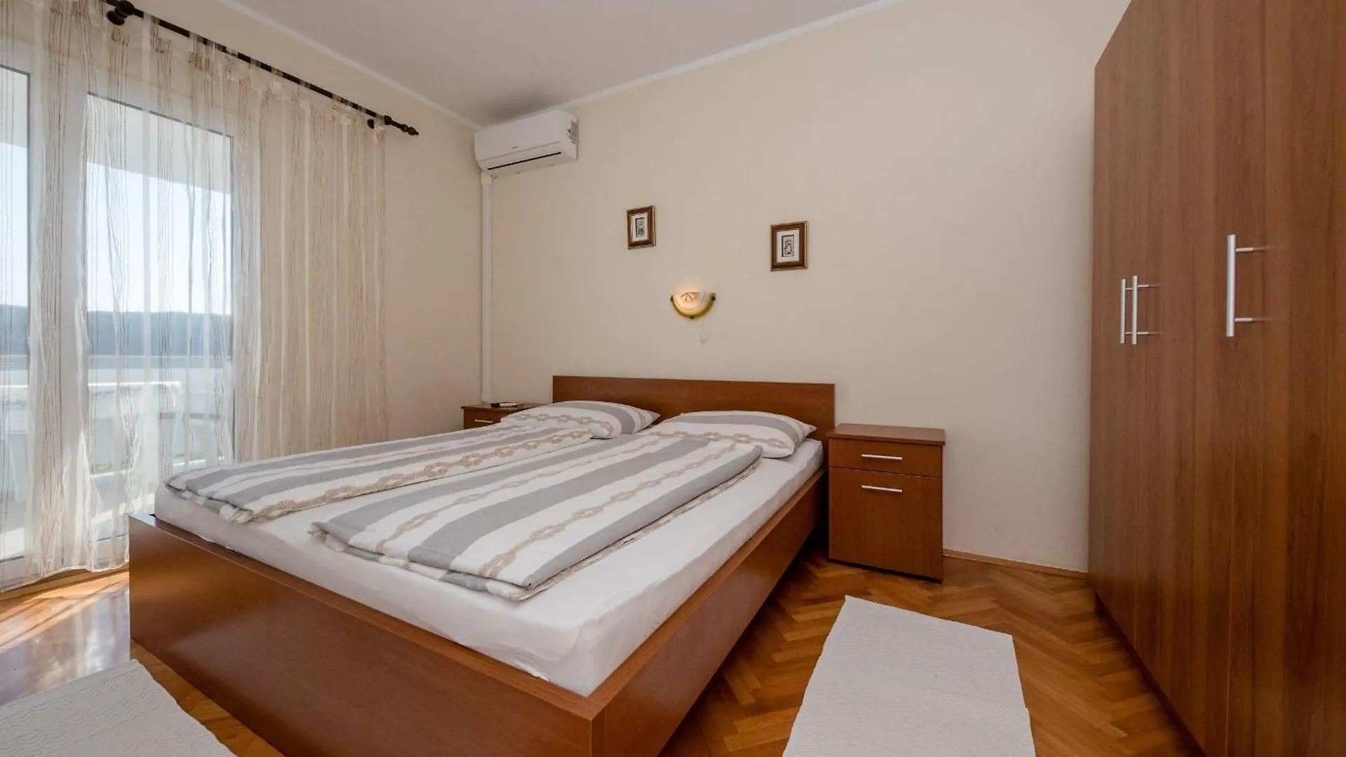 B&B Apartments & Rooms Vidas Rab Town