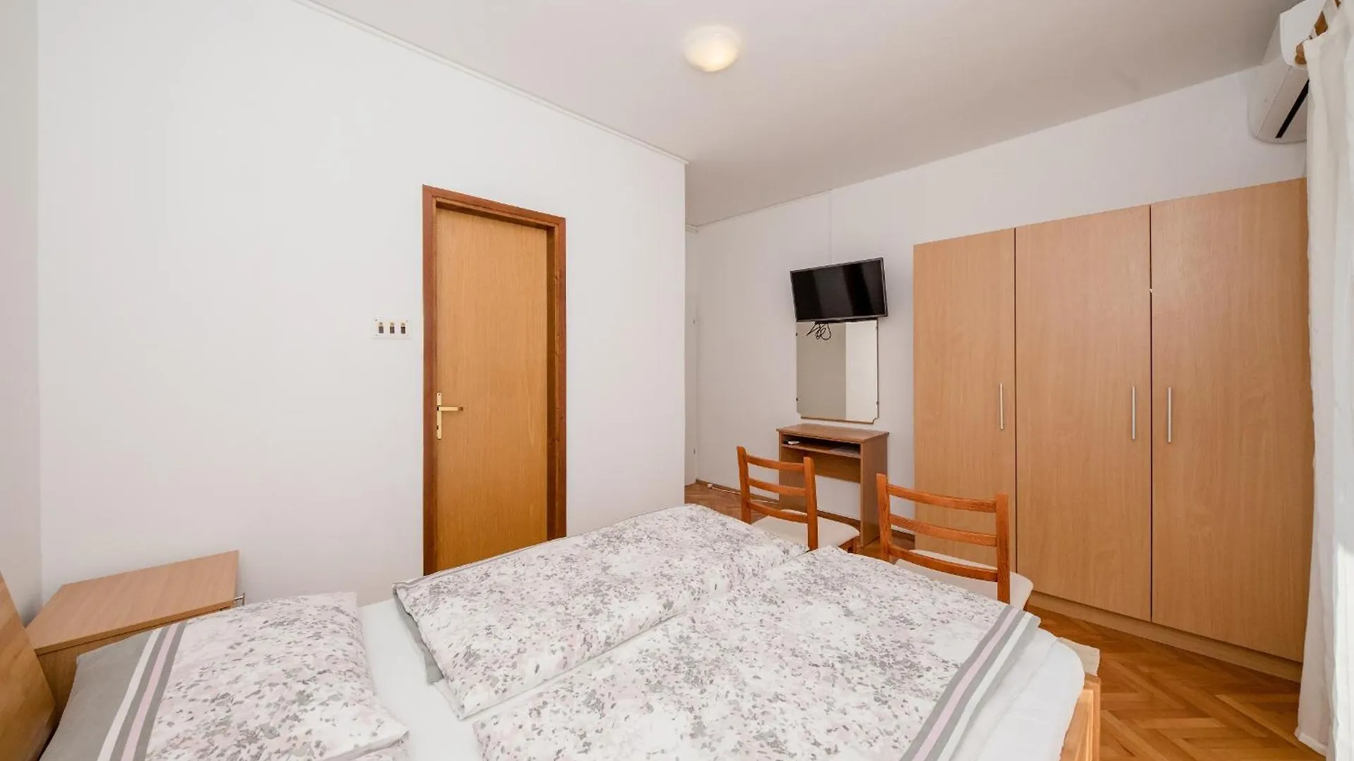 *** Gæstehus B&B Apartments & Rooms Vidas Rab Town Kroatien